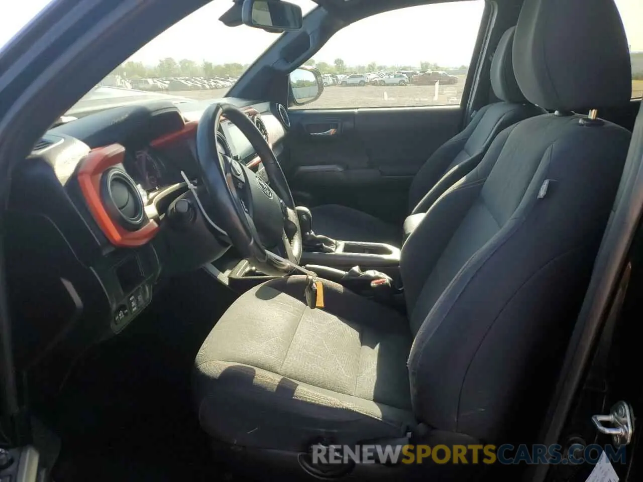 7 Photograph of a damaged car 5TFDZ5BN5KX045734 TOYOTA All Models 2019