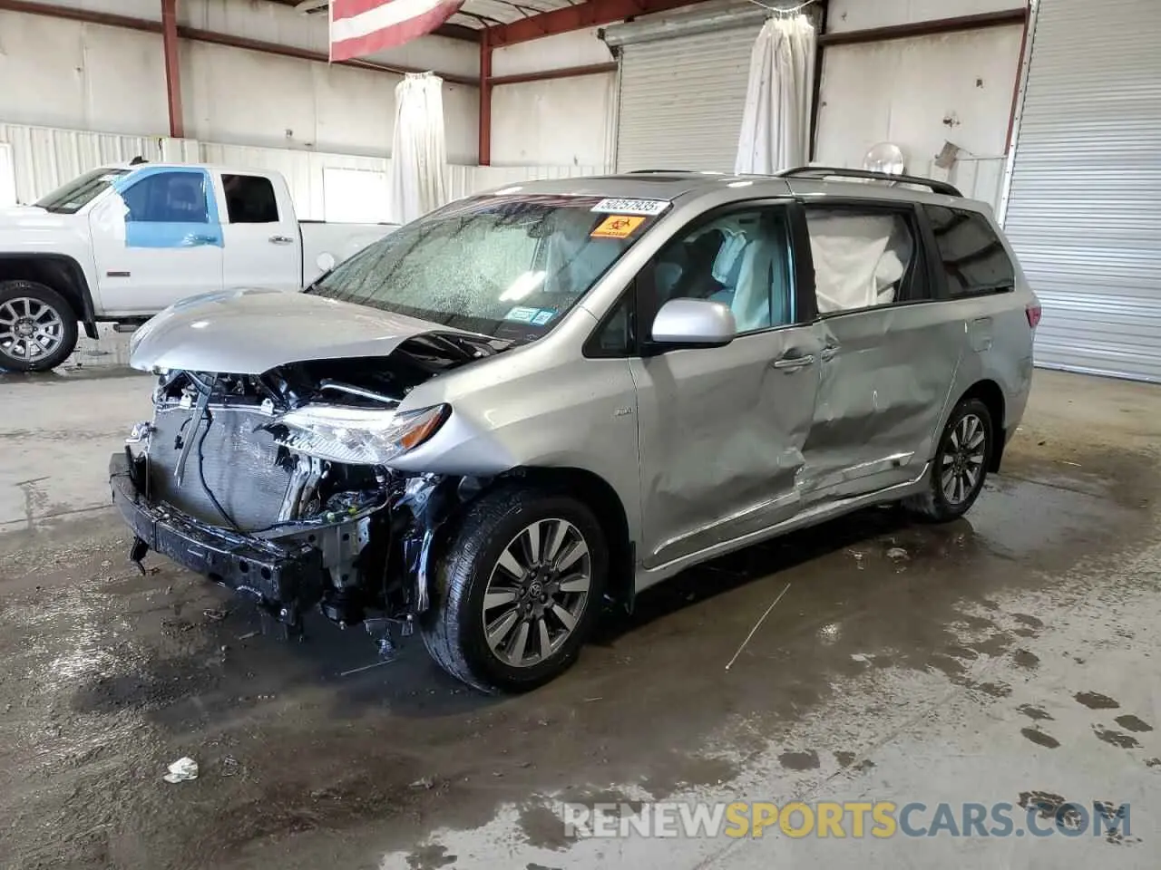 1 Photograph of a damaged car 5TDDZ3DC0LS251373 TOYOTA All Models 2020