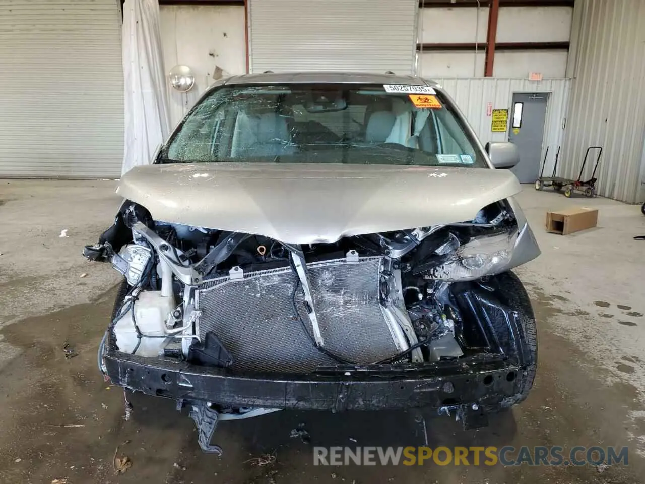5 Photograph of a damaged car 5TDDZ3DC0LS251373 TOYOTA All Models 2020