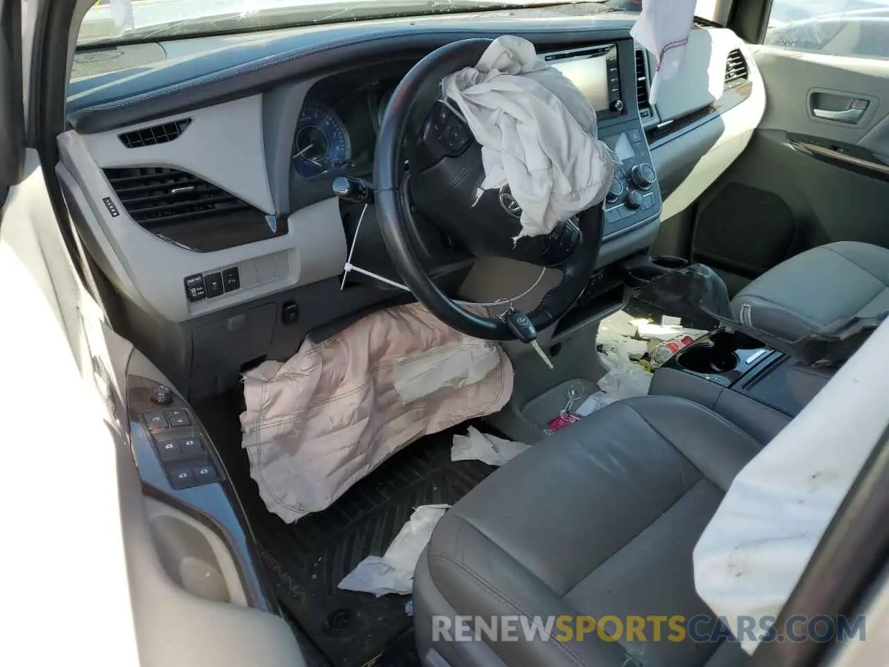 8 Photograph of a damaged car 5TDDZ3DC0LS251373 TOYOTA All Models 2020