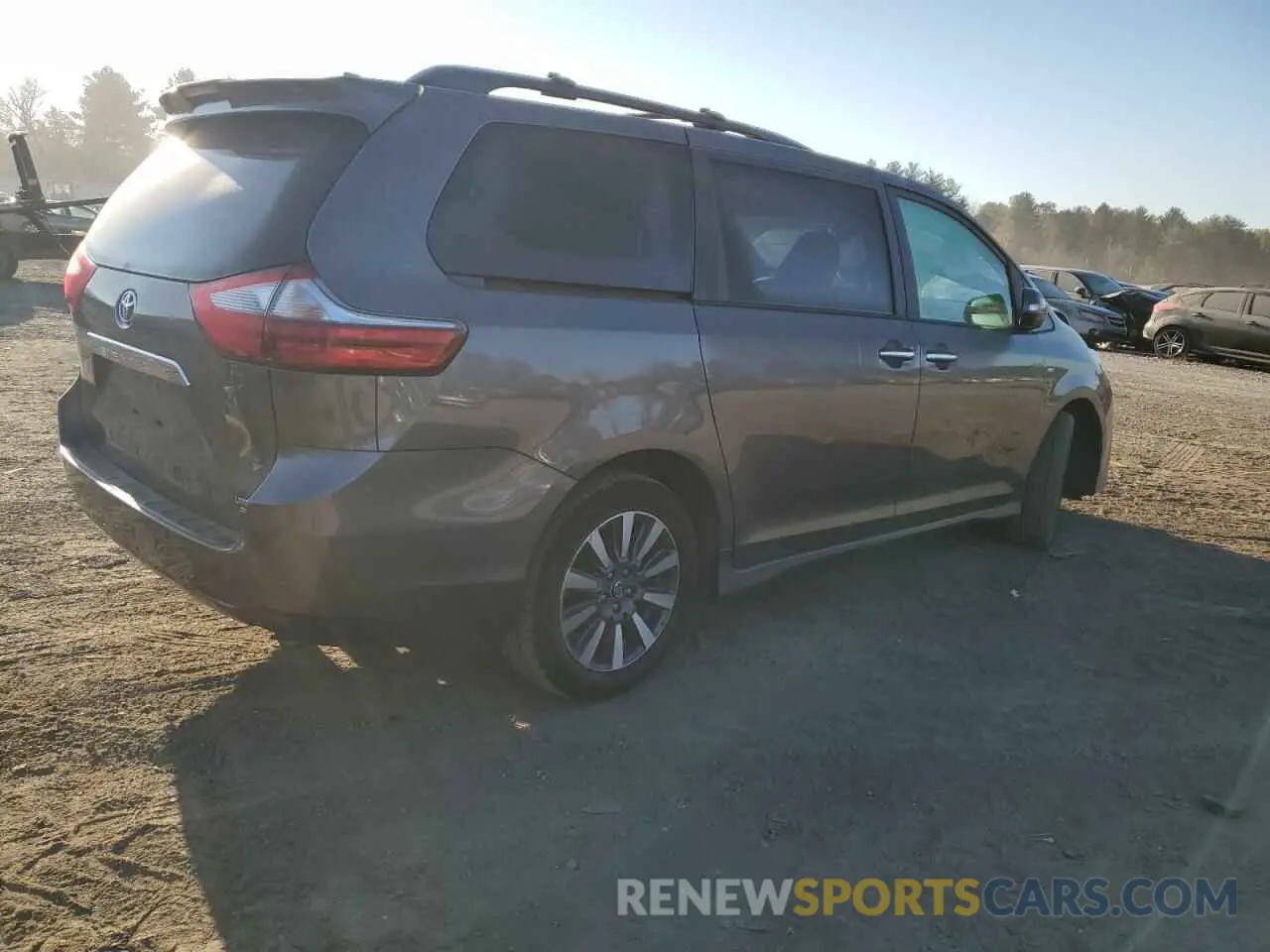 3 Photograph of a damaged car 5TDDZ3DC2LS238723 TOYOTA All Models 2020