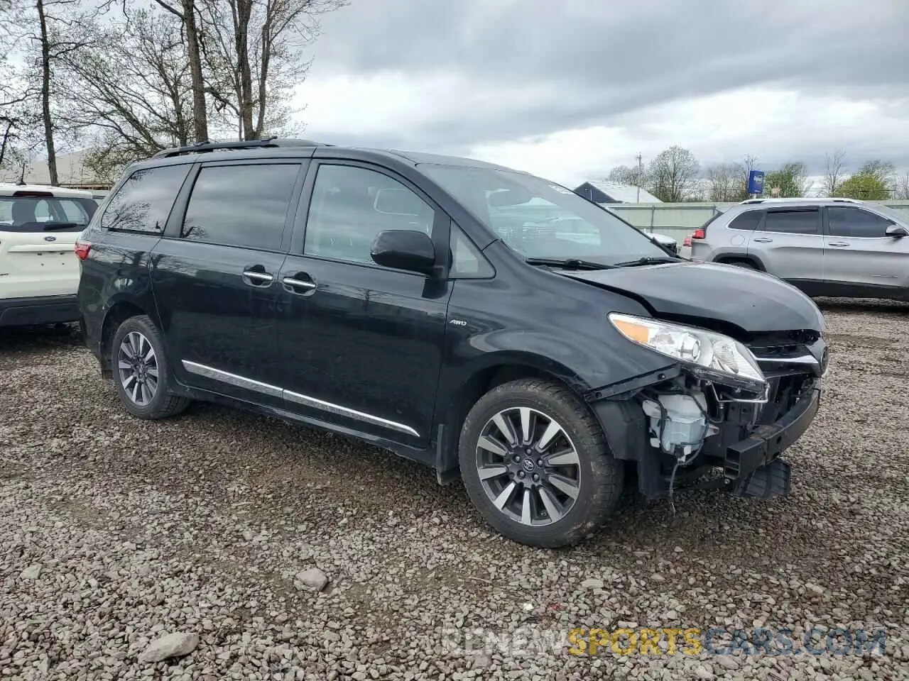 4 Photograph of a damaged car 5TDDZ3DC3LS229836 TOYOTA All Models 2020