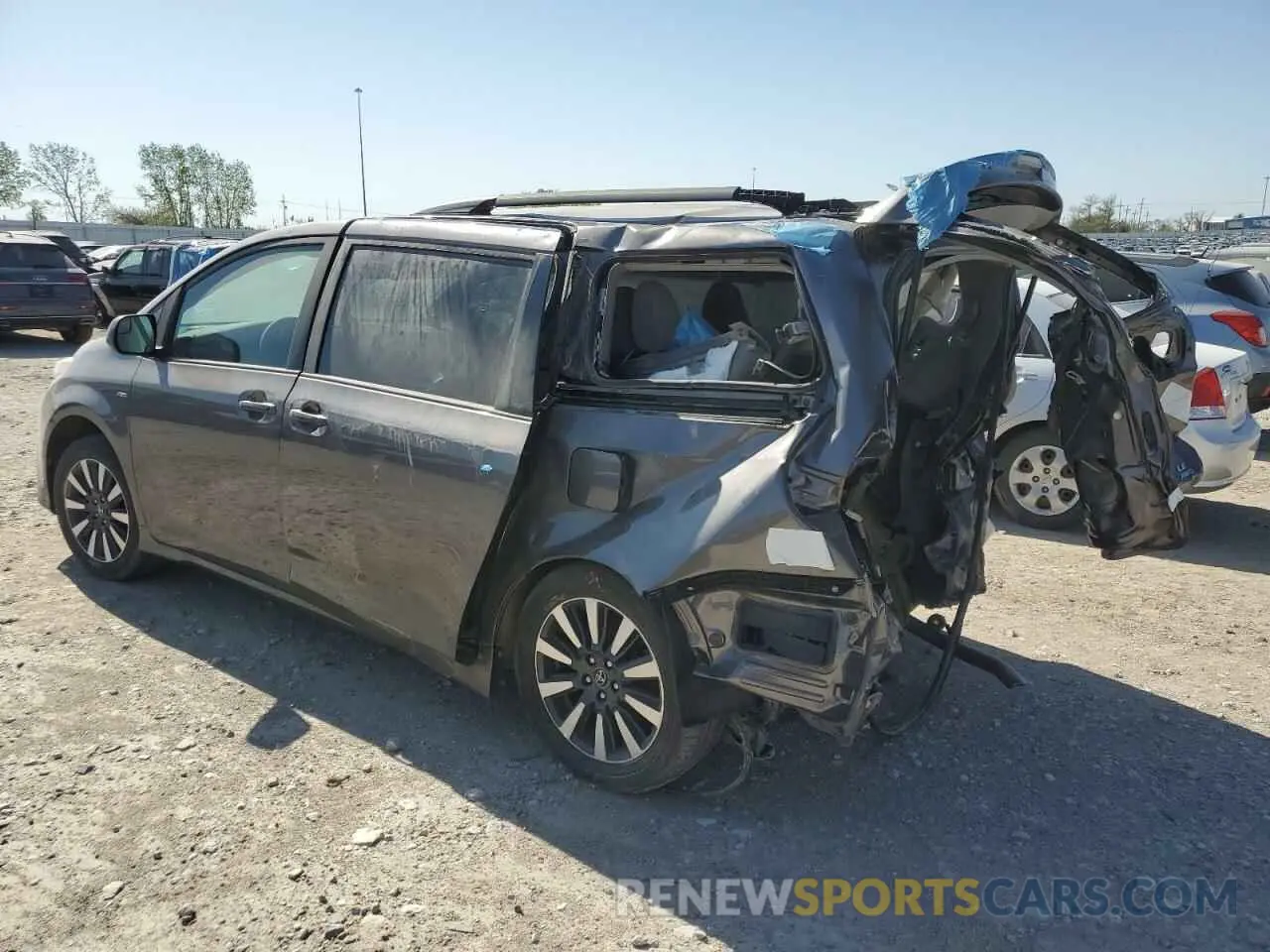 2 Photograph of a damaged car 5TDJZ3DC3LS234165 TOYOTA All Models 2020