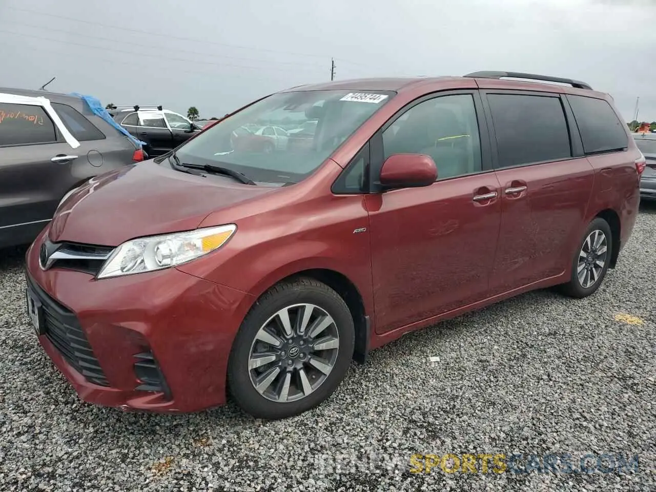1 Photograph of a damaged car 5TDJZ3DC8LS233576 TOYOTA All Models 2020