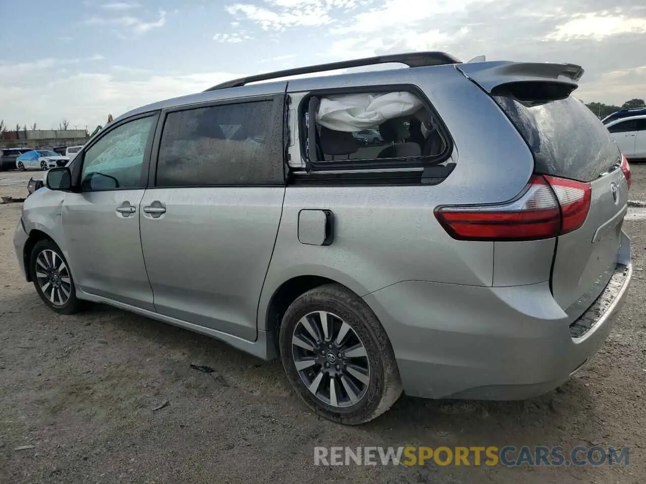 2 Photograph of a damaged car 5TDJZ3DC9LS228774 TOYOTA All Models 2020