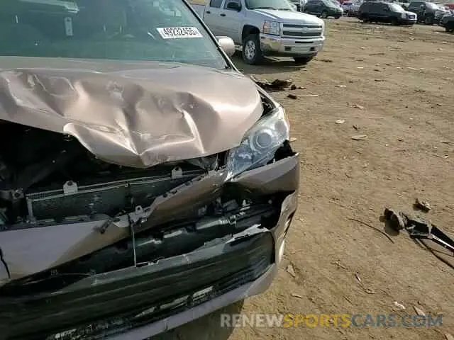 12 Photograph of a damaged car 5TDJZ3DCXLS244904 TOYOTA All Models 2020