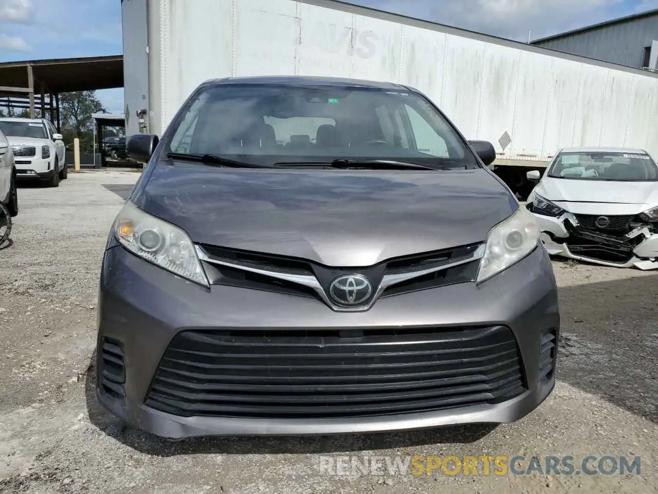 5 Photograph of a damaged car 5TDKZ3DC1LS049858 TOYOTA All Models 2020