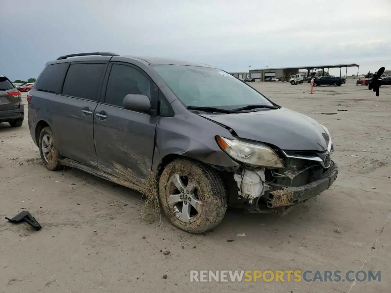 4 Photograph of a damaged car 5TDKZ3DC1LS050976 TOYOTA All Models 2020