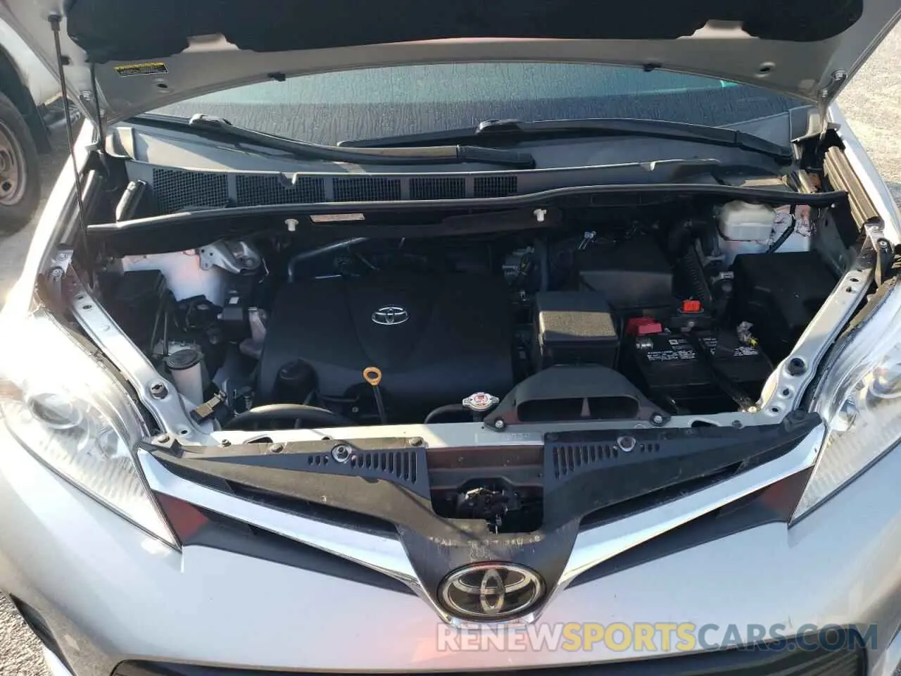 12 Photograph of a damaged car 5TDKZ3DC2LS074171 TOYOTA All Models 2020