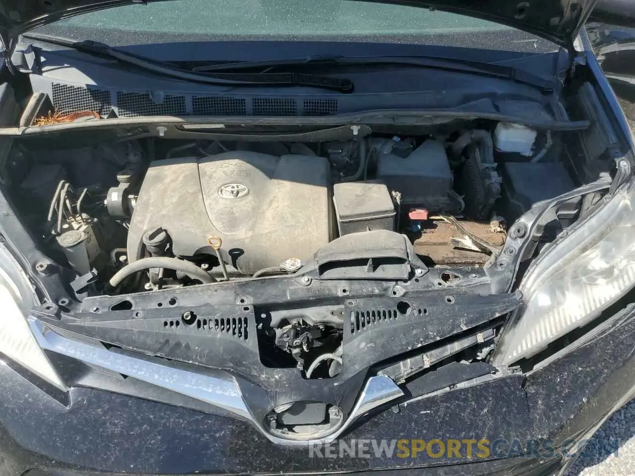 12 Photograph of a damaged car 5TDKZ3DC6LS049287 TOYOTA All Models 2020