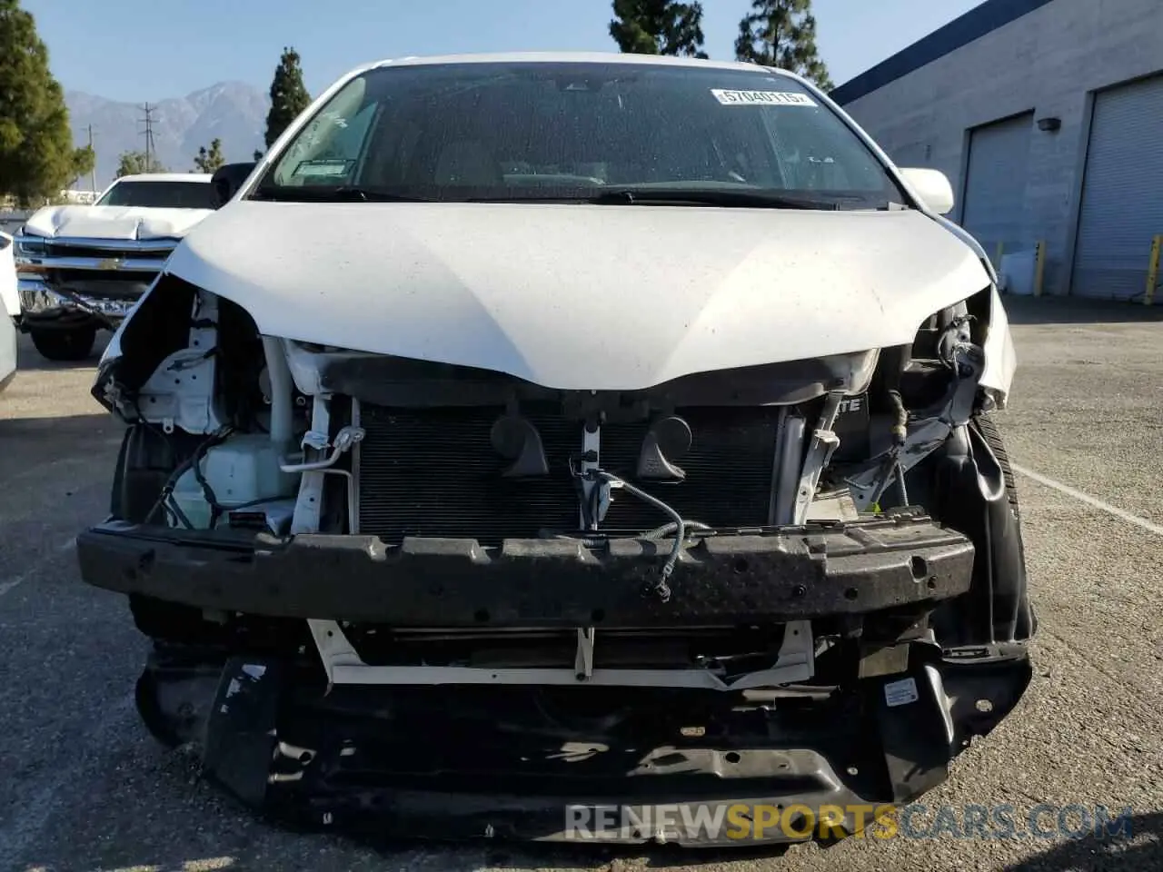 5 Photograph of a damaged car 5TDKZ3DC8LS038386 TOYOTA All Models 2020