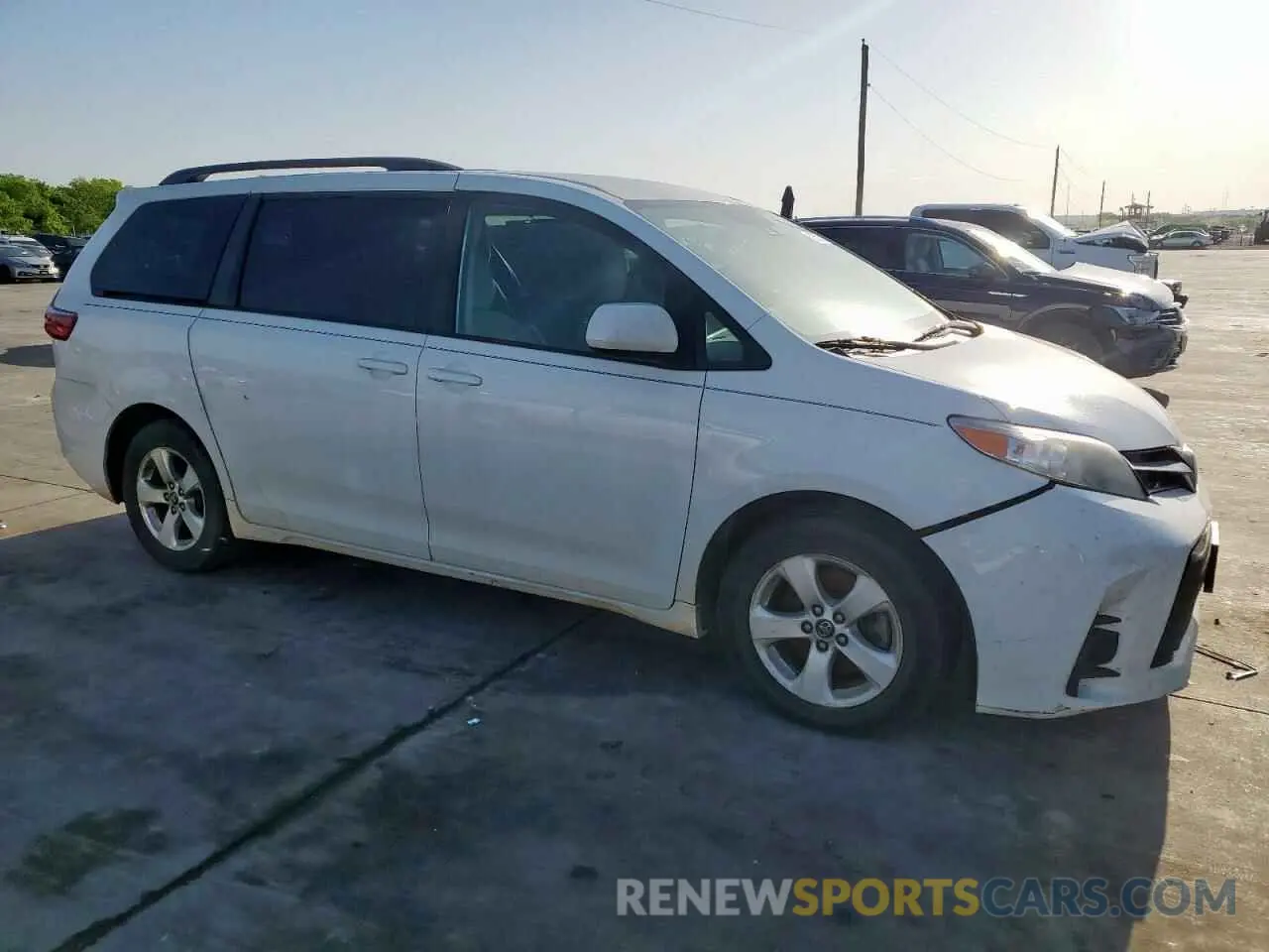4 Photograph of a damaged car 5TDKZ3DC8LS044141 TOYOTA All Models 2020