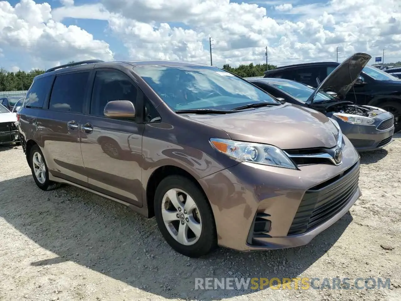 4 Photograph of a damaged car 5TDKZ3DCXLS075181 TOYOTA All Models 2020