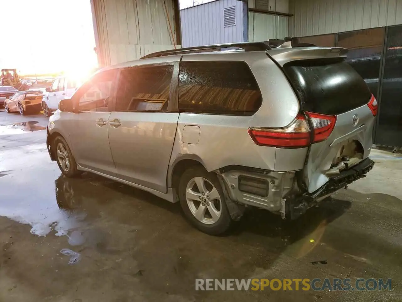 2 Photograph of a damaged car 5TDKZ3DCXLS075262 TOYOTA All Models 2020