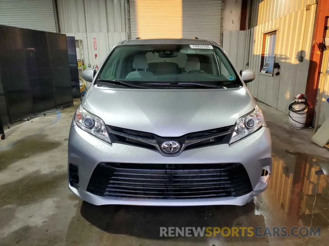 5 Photograph of a damaged car 5TDKZ3DCXLS075262 TOYOTA All Models 2020