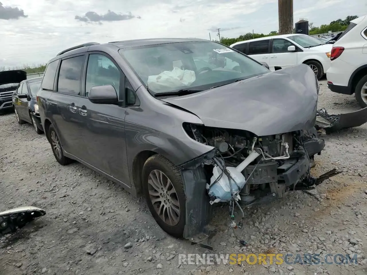 4 Photograph of a damaged car 5TDYZ3DC0LS044614 TOYOTA All Models 2020