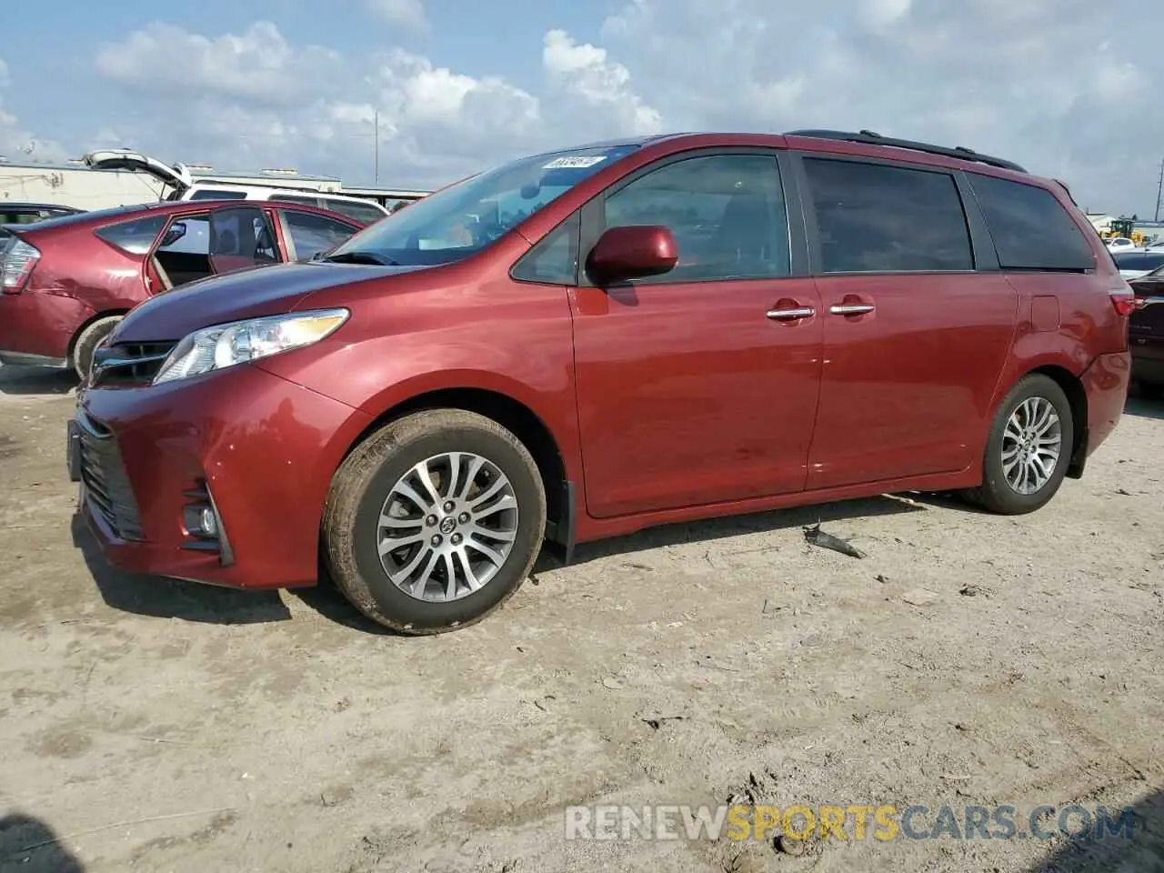 1 Photograph of a damaged car 5TDYZ3DC1LS024792 TOYOTA All Models 2020