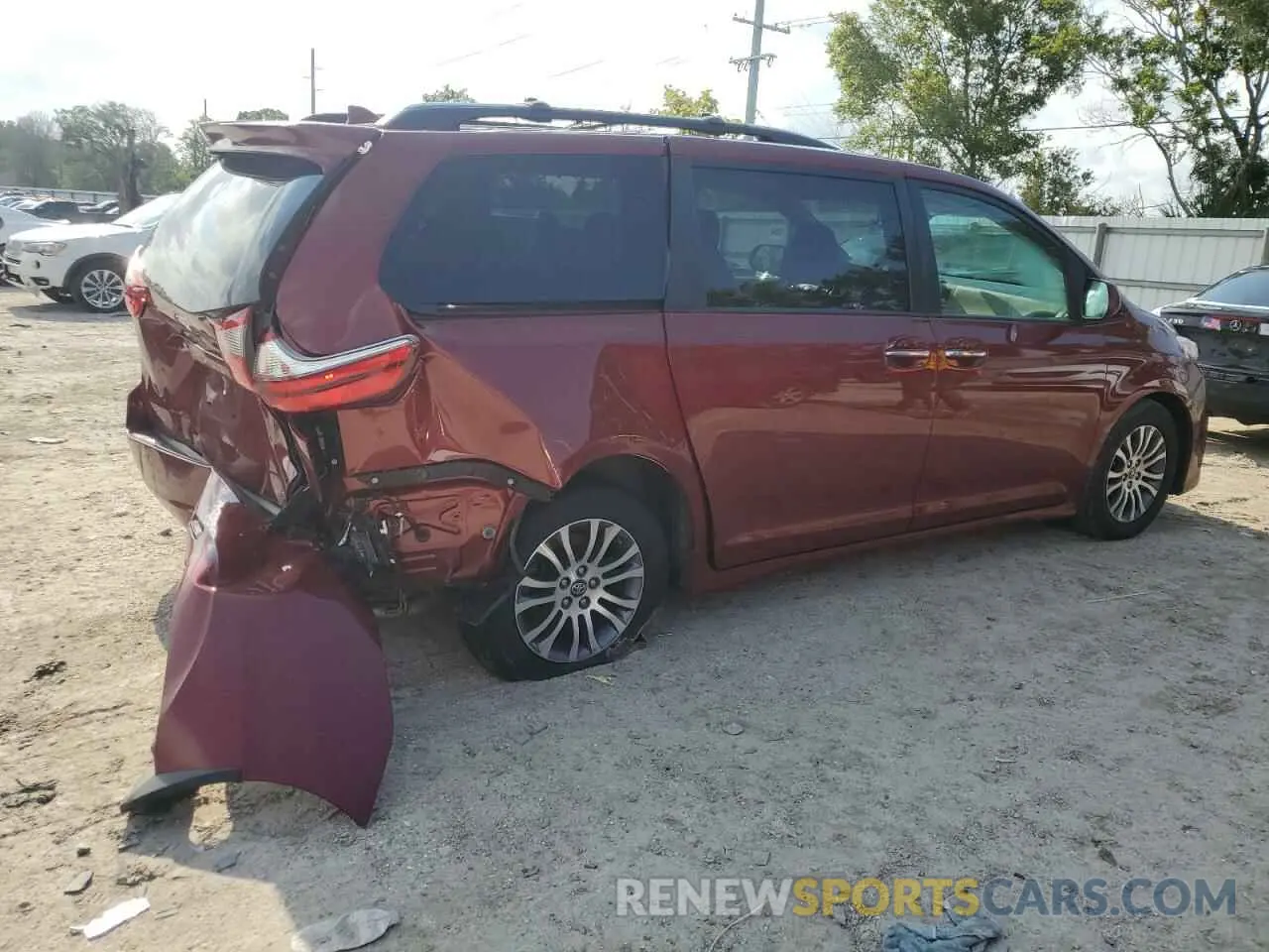 3 Photograph of a damaged car 5TDYZ3DC1LS024792 TOYOTA All Models 2020