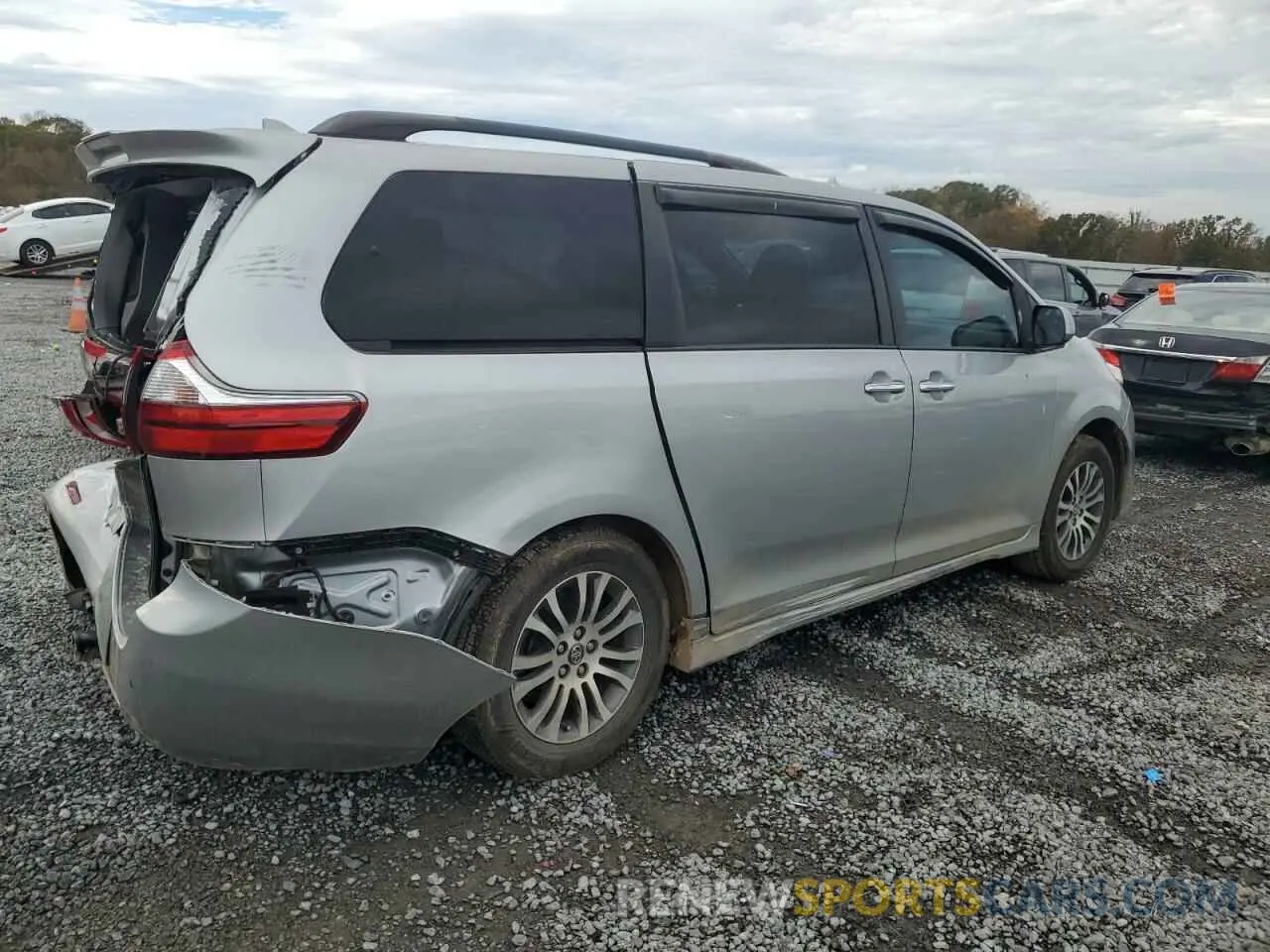 3 Photograph of a damaged car 5TDYZ3DC1LS029474 TOYOTA All Models 2020