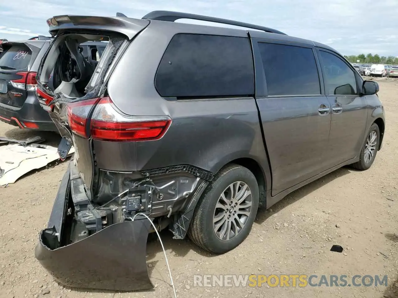 3 Photograph of a damaged car 5TDYZ3DC1LS051992 TOYOTA All Models 2020