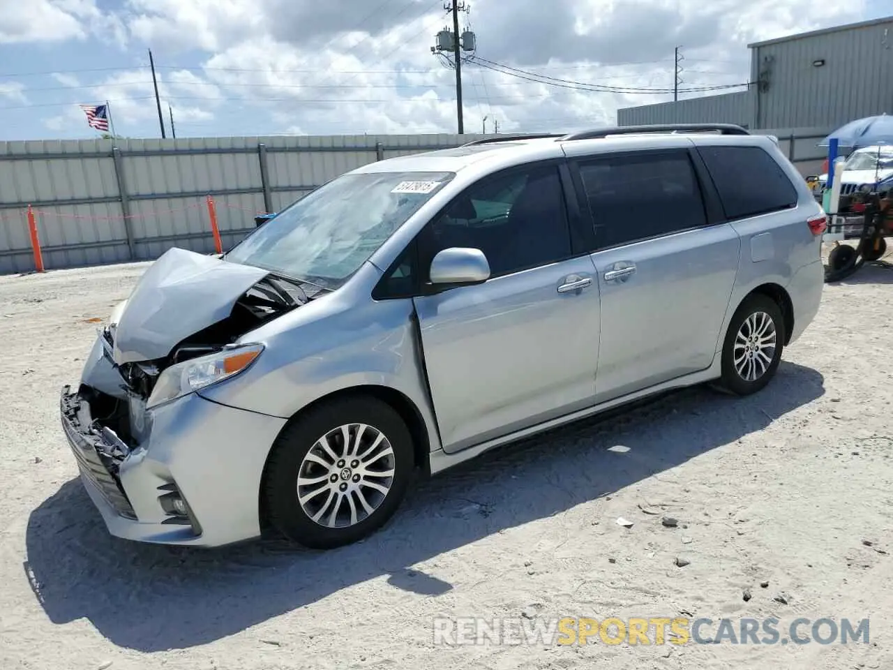 1 Photograph of a damaged car 5TDYZ3DC1LS074169 TOYOTA All Models 2020