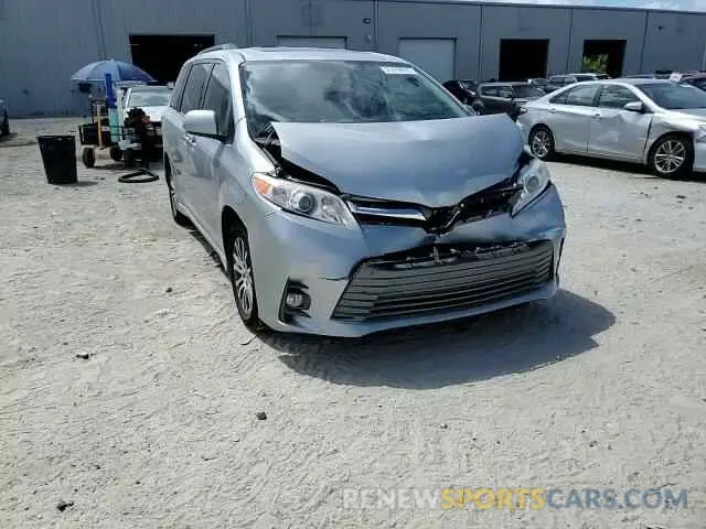 12 Photograph of a damaged car 5TDYZ3DC1LS074169 TOYOTA All Models 2020