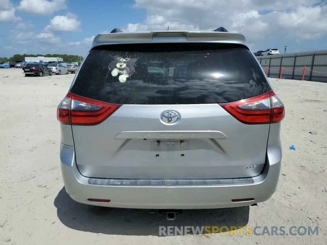 6 Photograph of a damaged car 5TDYZ3DC1LS074169 TOYOTA All Models 2020
