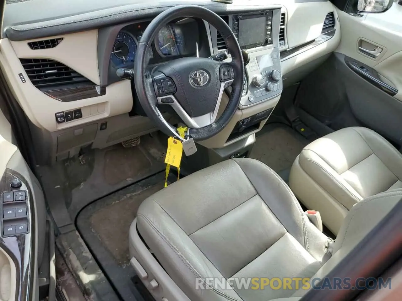 8 Photograph of a damaged car 5TDYZ3DC2LS045473 TOYOTA All Models 2020