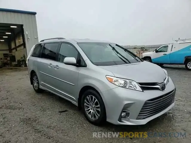 11 Photograph of a damaged car 5TDYZ3DC2LS075234 TOYOTA All Models 2020