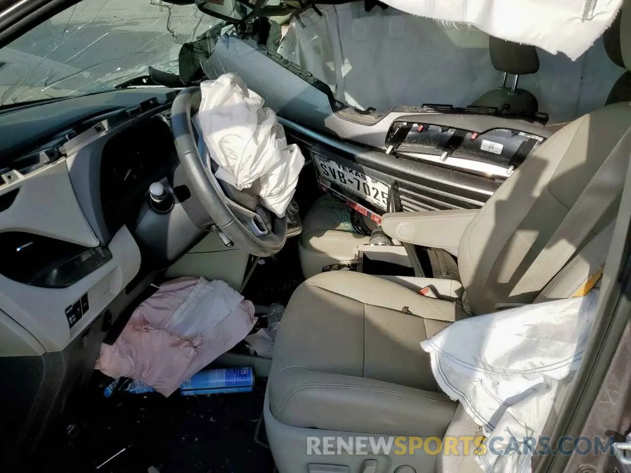 7 Photograph of a damaged car 5TDYZ3DC3LS053999 TOYOTA All Models 2020