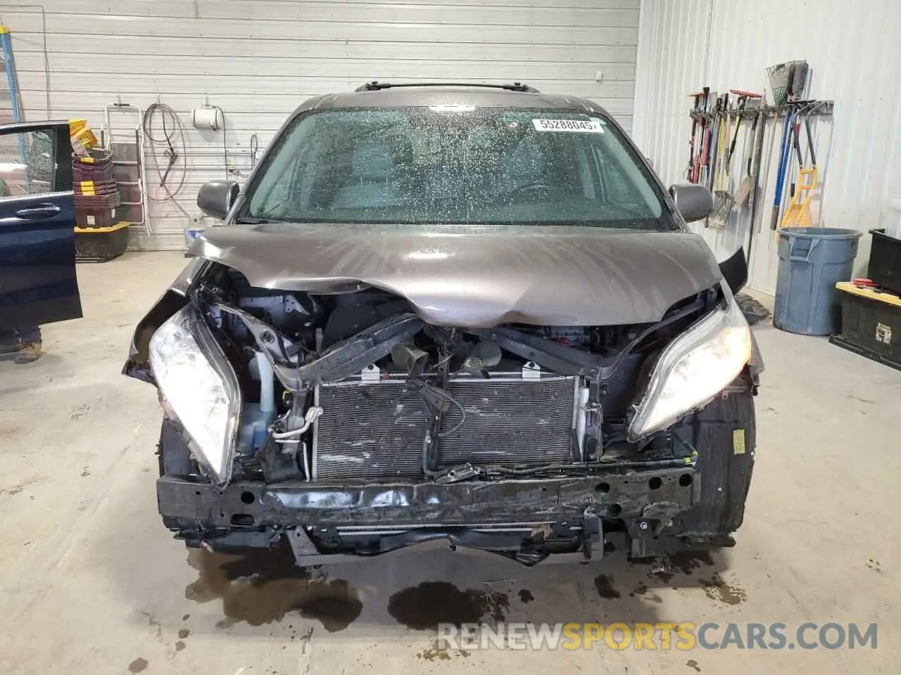 5 Photograph of a damaged car 5TDYZ3DC3LS079258 TOYOTA All Models 2020
