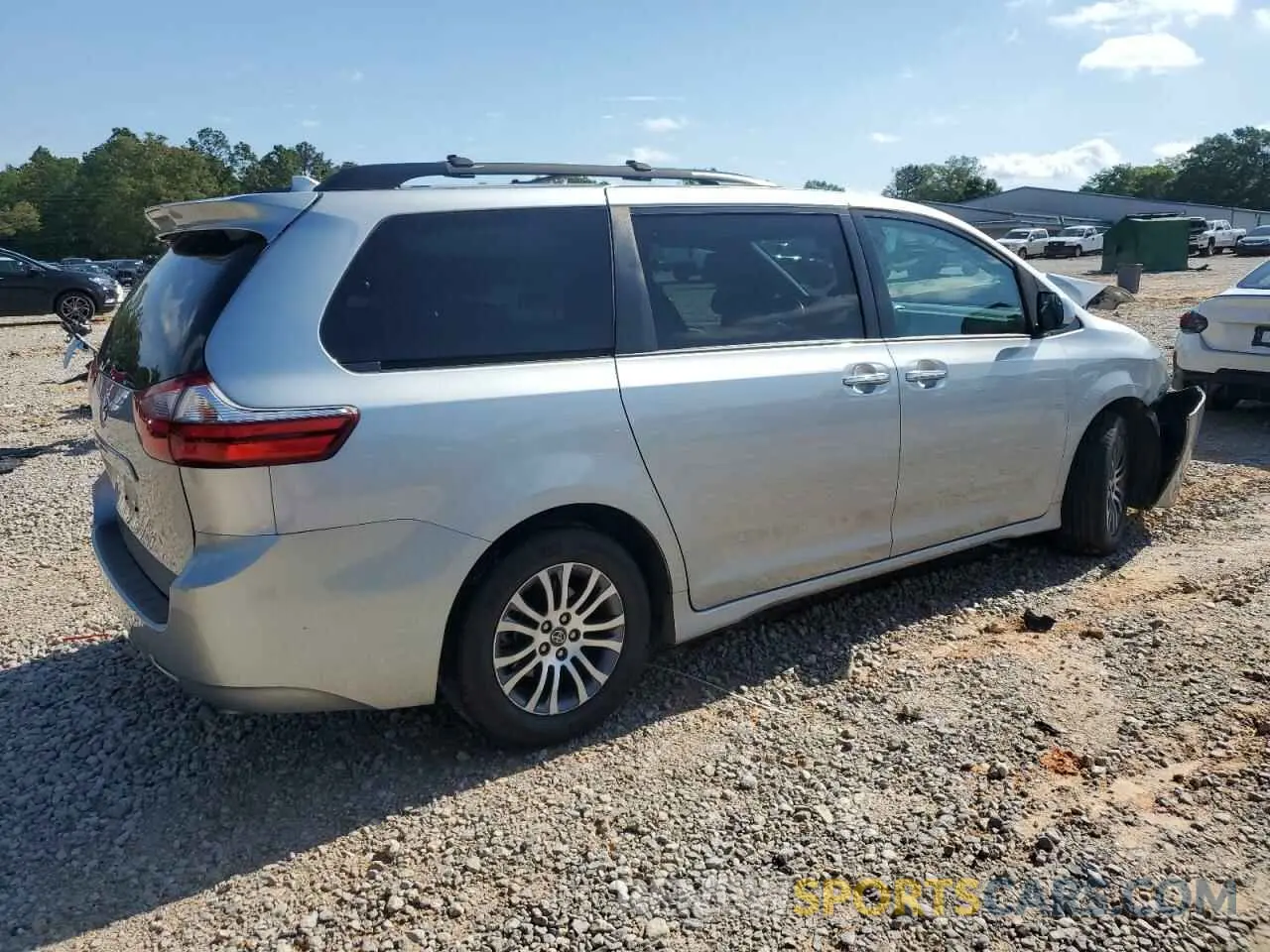 3 Photograph of a damaged car 5TDYZ3DC4LS029257 TOYOTA All Models 2020