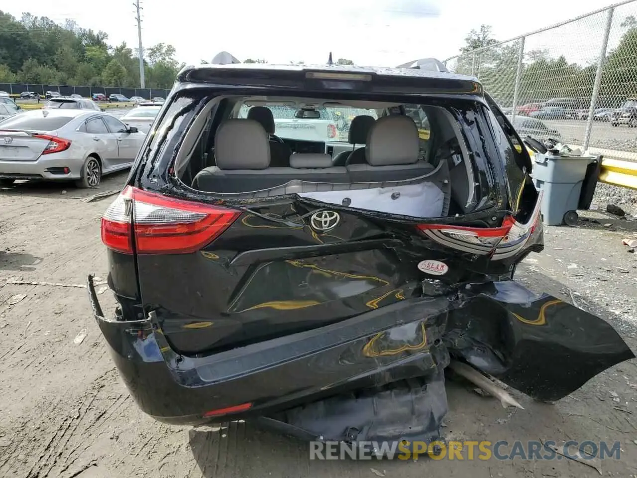 6 Photograph of a damaged car 5TDYZ3DC4LS036466 TOYOTA All Models 2020