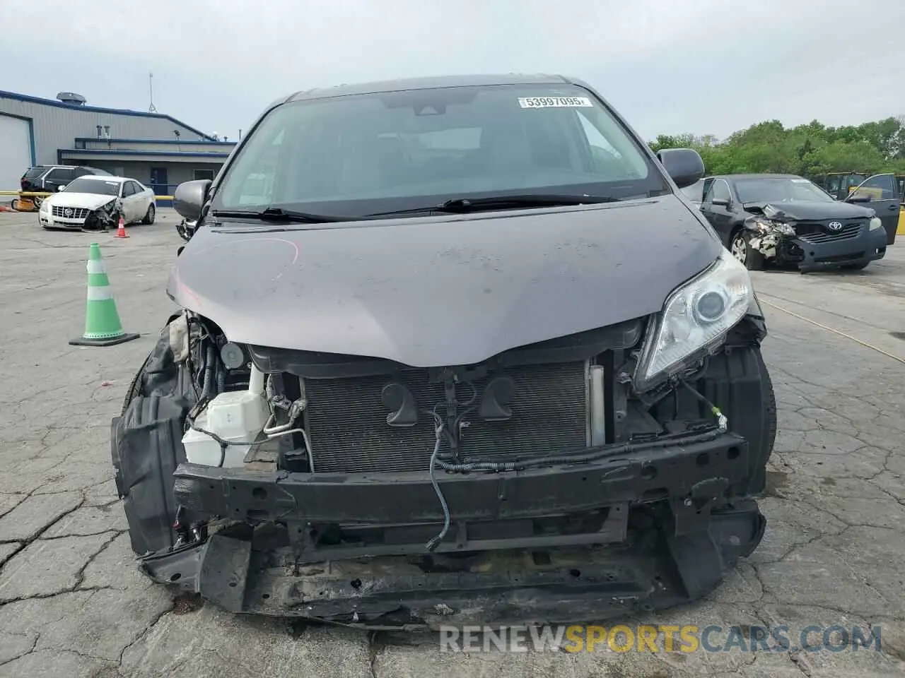 5 Photograph of a damaged car 5TDYZ3DC4LS039447 TOYOTA All Models 2020
