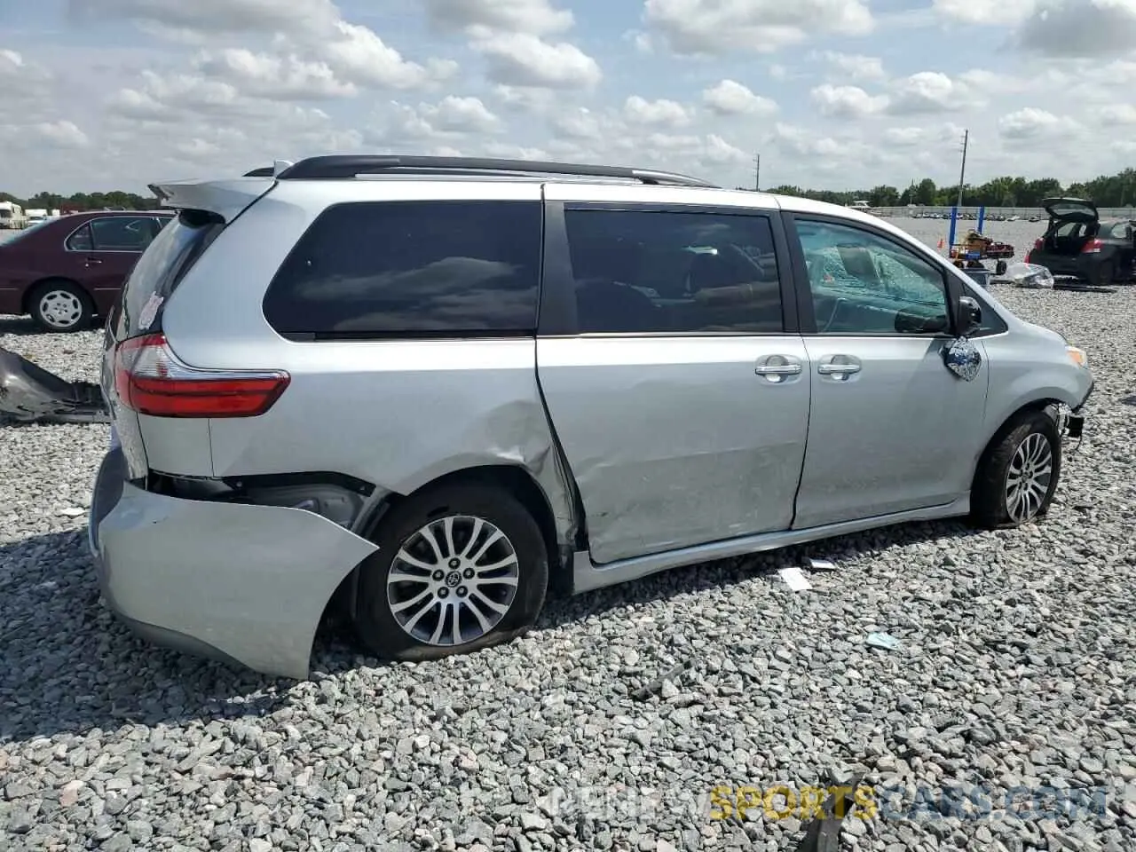 3 Photograph of a damaged car 5TDYZ3DC5LS033379 TOYOTA All Models 2020