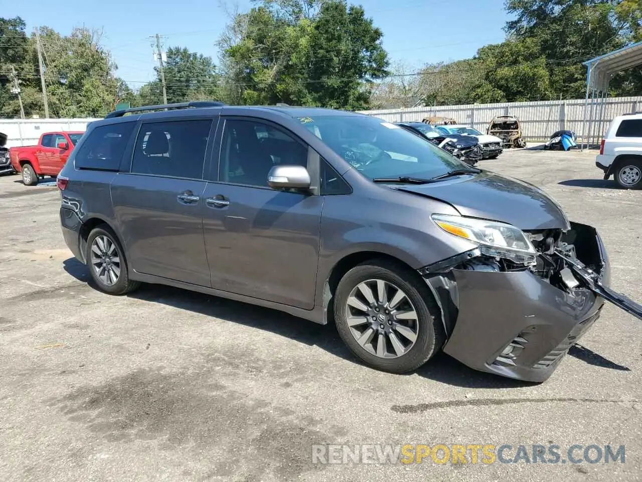 4 Photograph of a damaged car 5TDYZ3DC5LS037982 TOYOTA All Models 2020