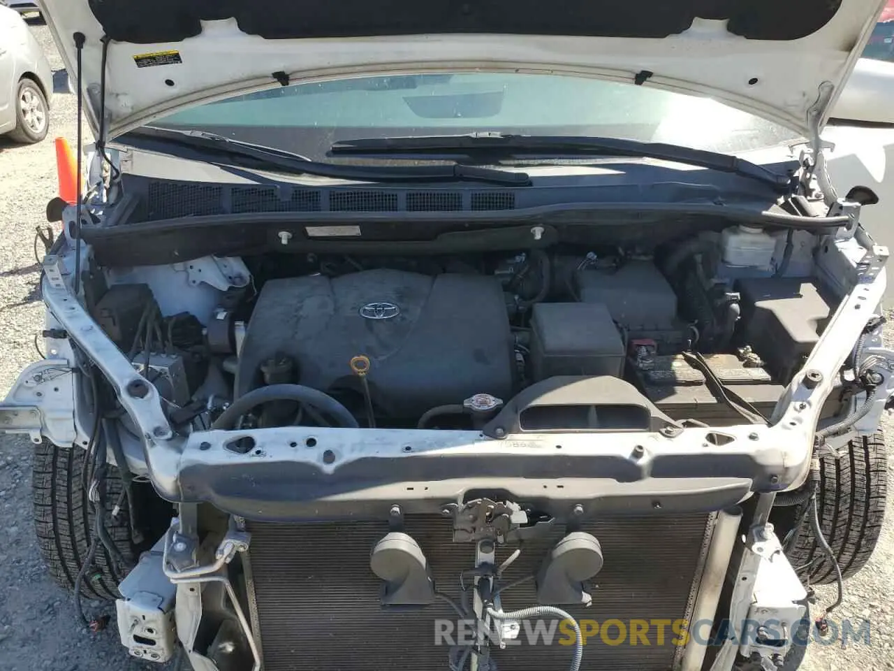 12 Photograph of a damaged car 5TDYZ3DC5LS077219 TOYOTA All Models 2020