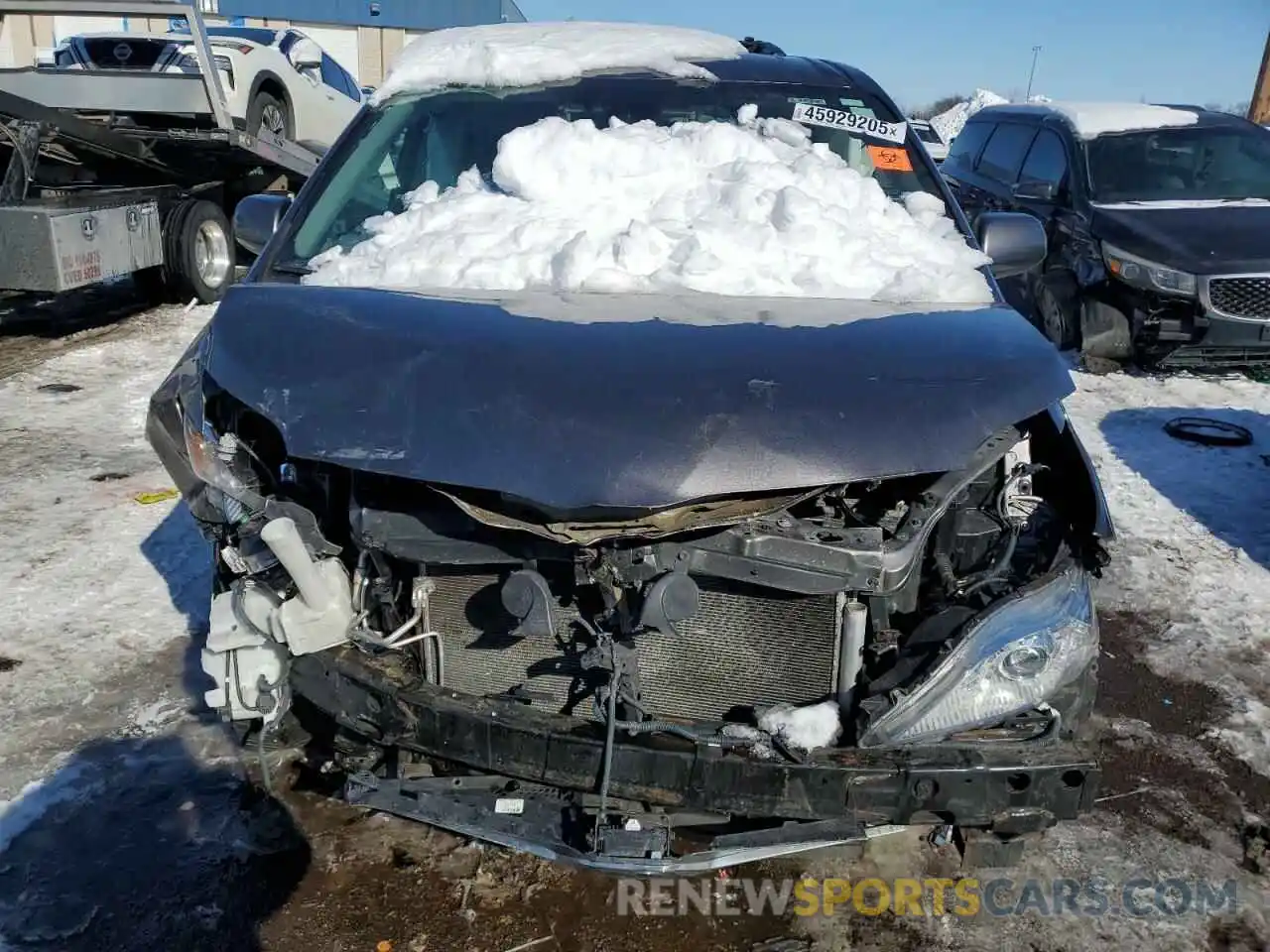 5 Photograph of a damaged car 5TDYZ3DC6LS031687 TOYOTA All Models 2020