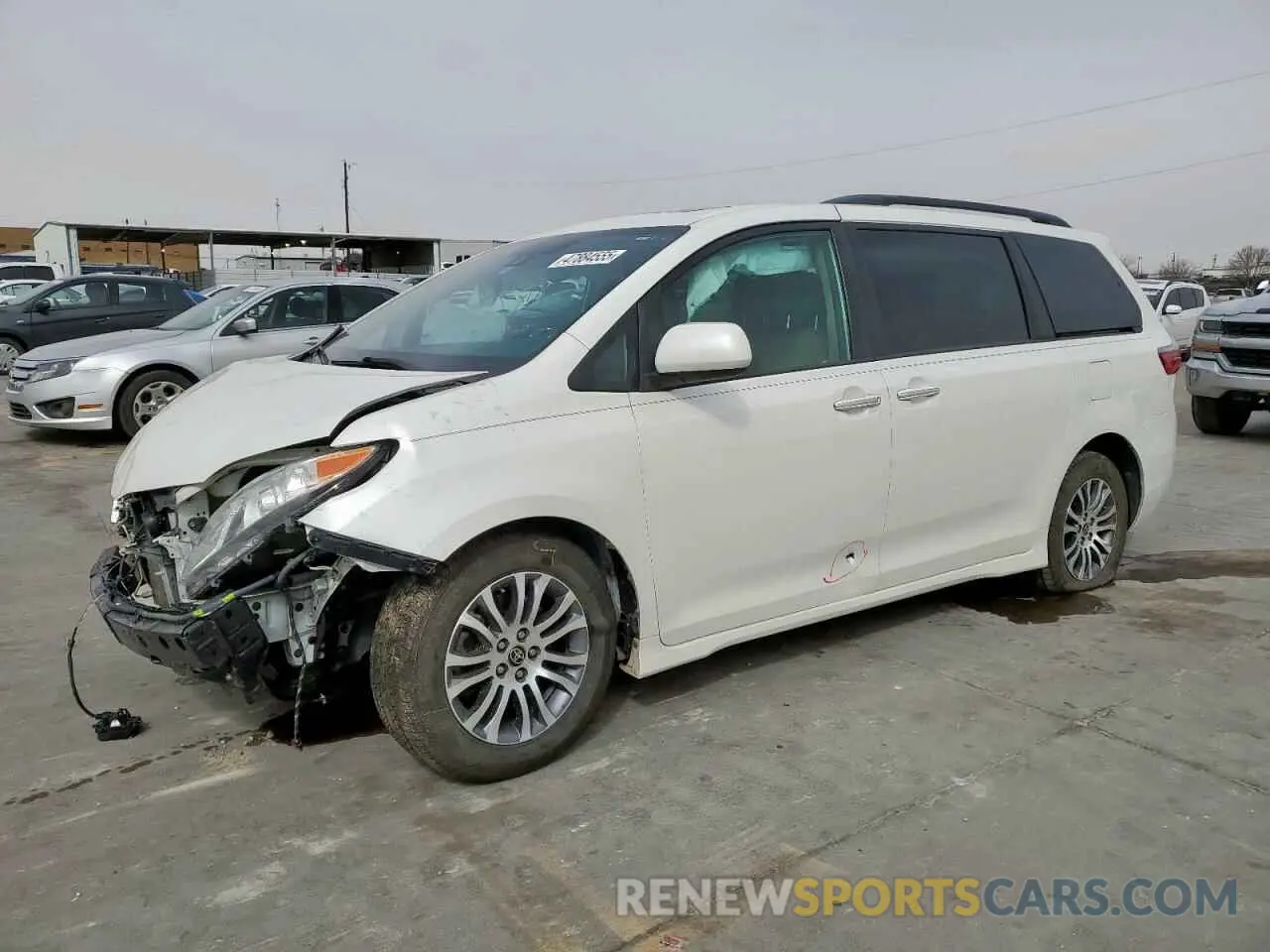 1 Photograph of a damaged car 5TDYZ3DC6LS058257 TOYOTA All Models 2020