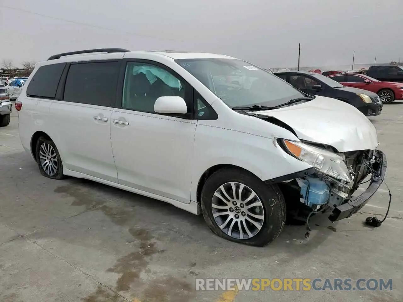 4 Photograph of a damaged car 5TDYZ3DC6LS058257 TOYOTA All Models 2020