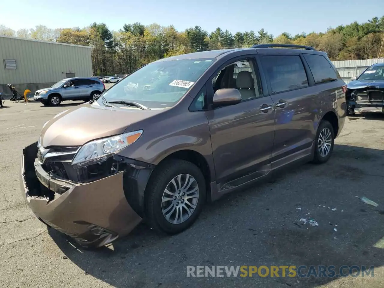 1 Photograph of a damaged car 5TDYZ3DC8LS067445 TOYOTA All Models 2020