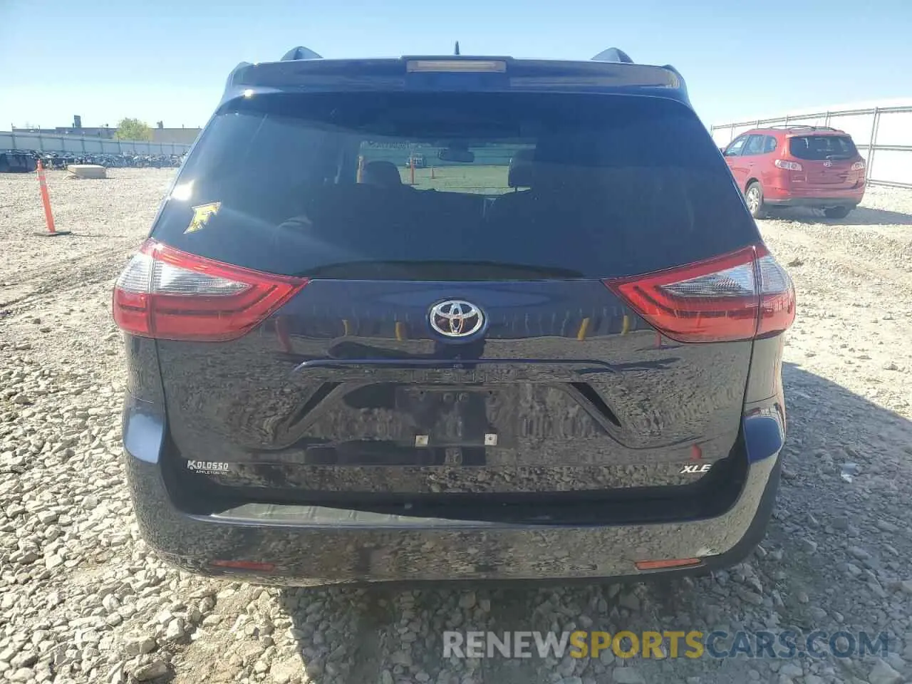 6 Photograph of a damaged car 5TDYZ3DC8LS073486 TOYOTA All Models 2020
