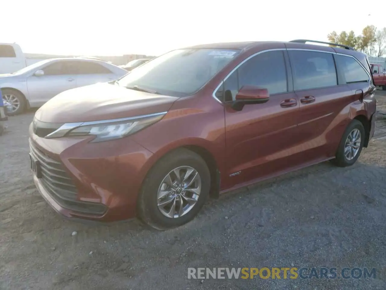 1 Photograph of a damaged car 5TDBSKFC5MS010722 TOYOTA All Models 2021