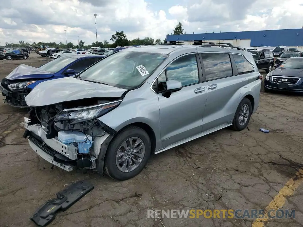 1 Photograph of a damaged car 5TDBSKFCXMS001840 TOYOTA All Models 2021