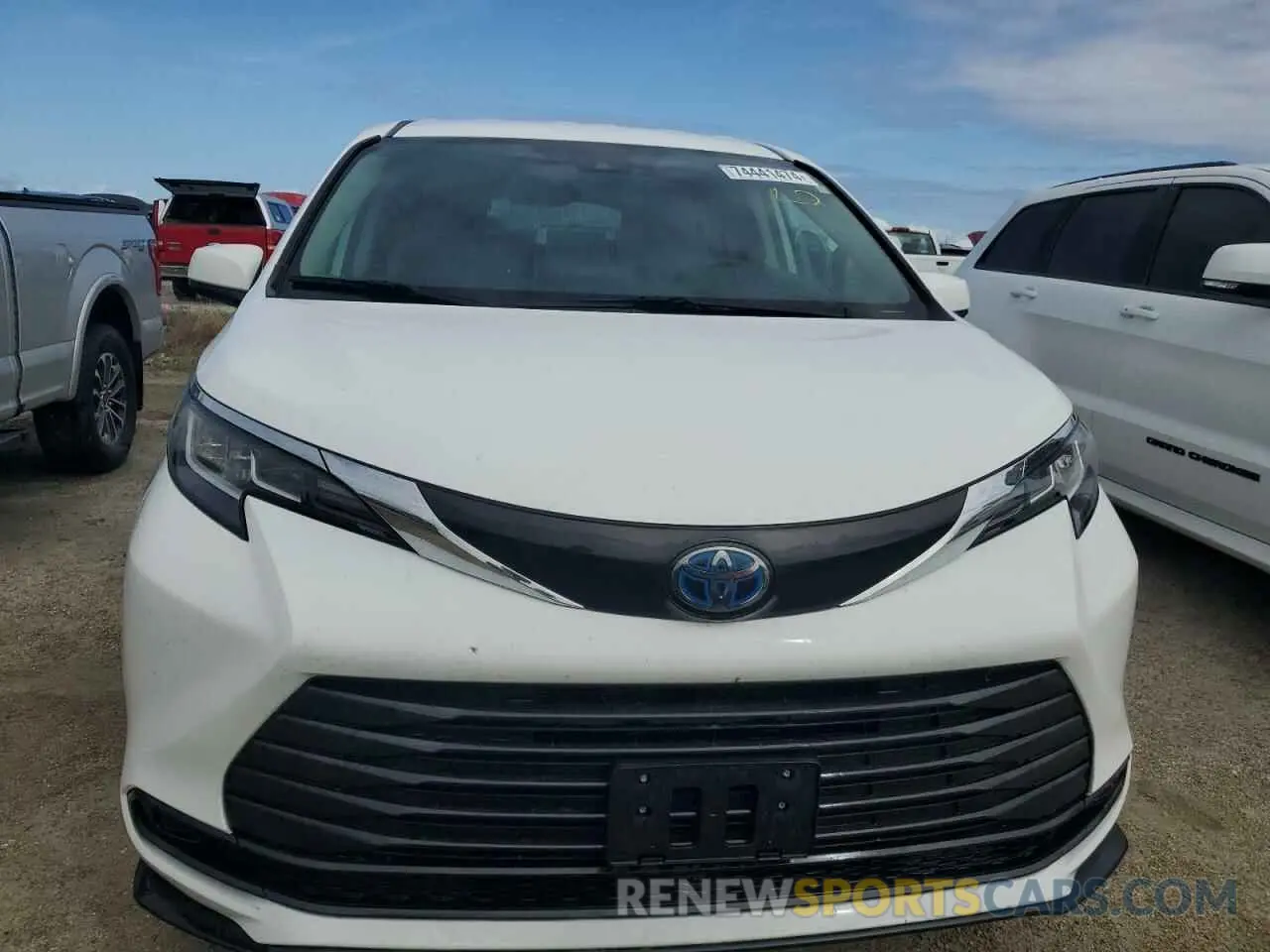 5 Photograph of a damaged car 5TDKRKEC5MS046049 TOYOTA All Models 2021