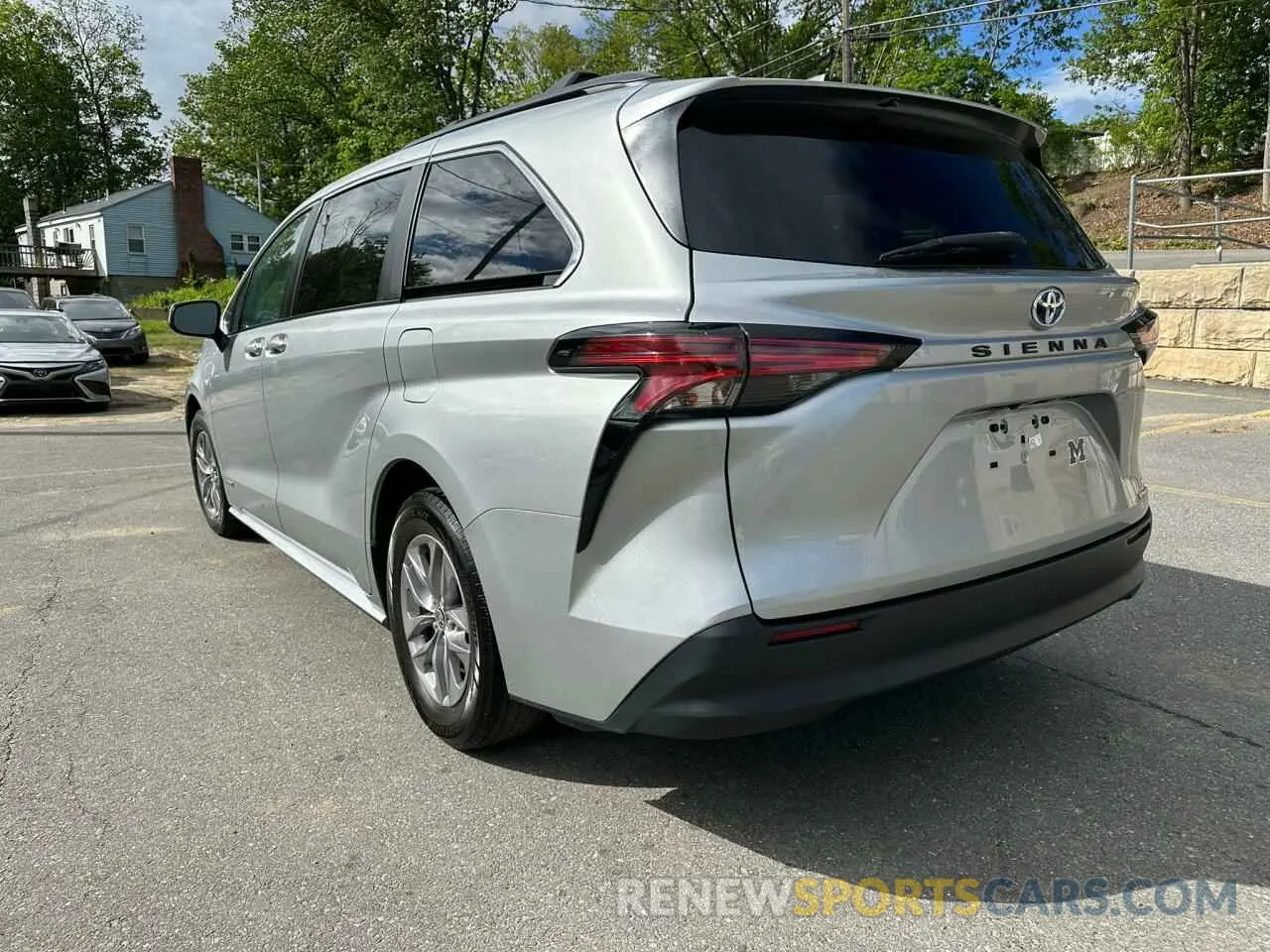 2 Photograph of a damaged car 5TDKRKEC6MS024528 TOYOTA All Models 2021
