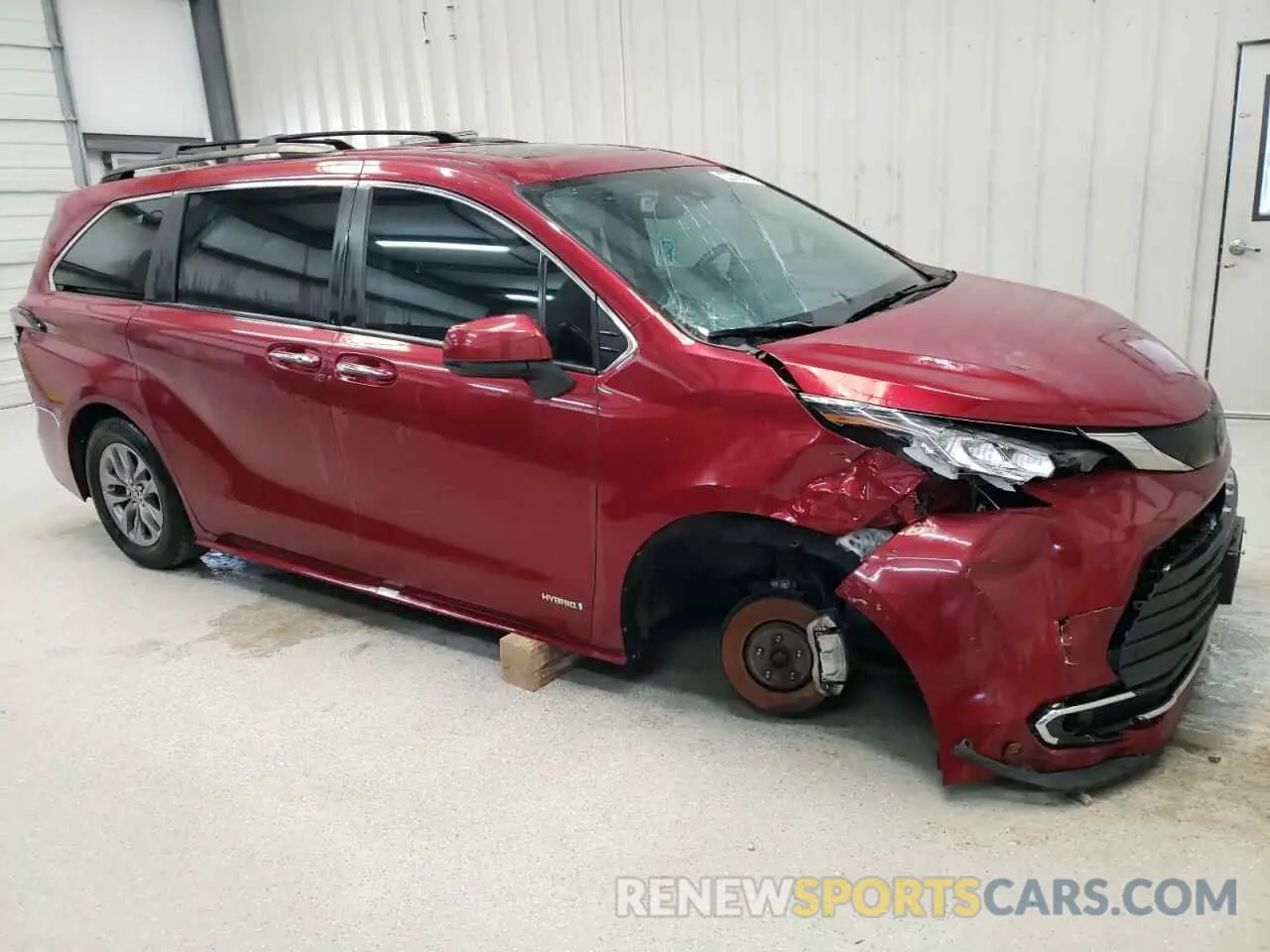 4 Photograph of a damaged car 5TDYRKEC0MS012675 TOYOTA All Models 2021
