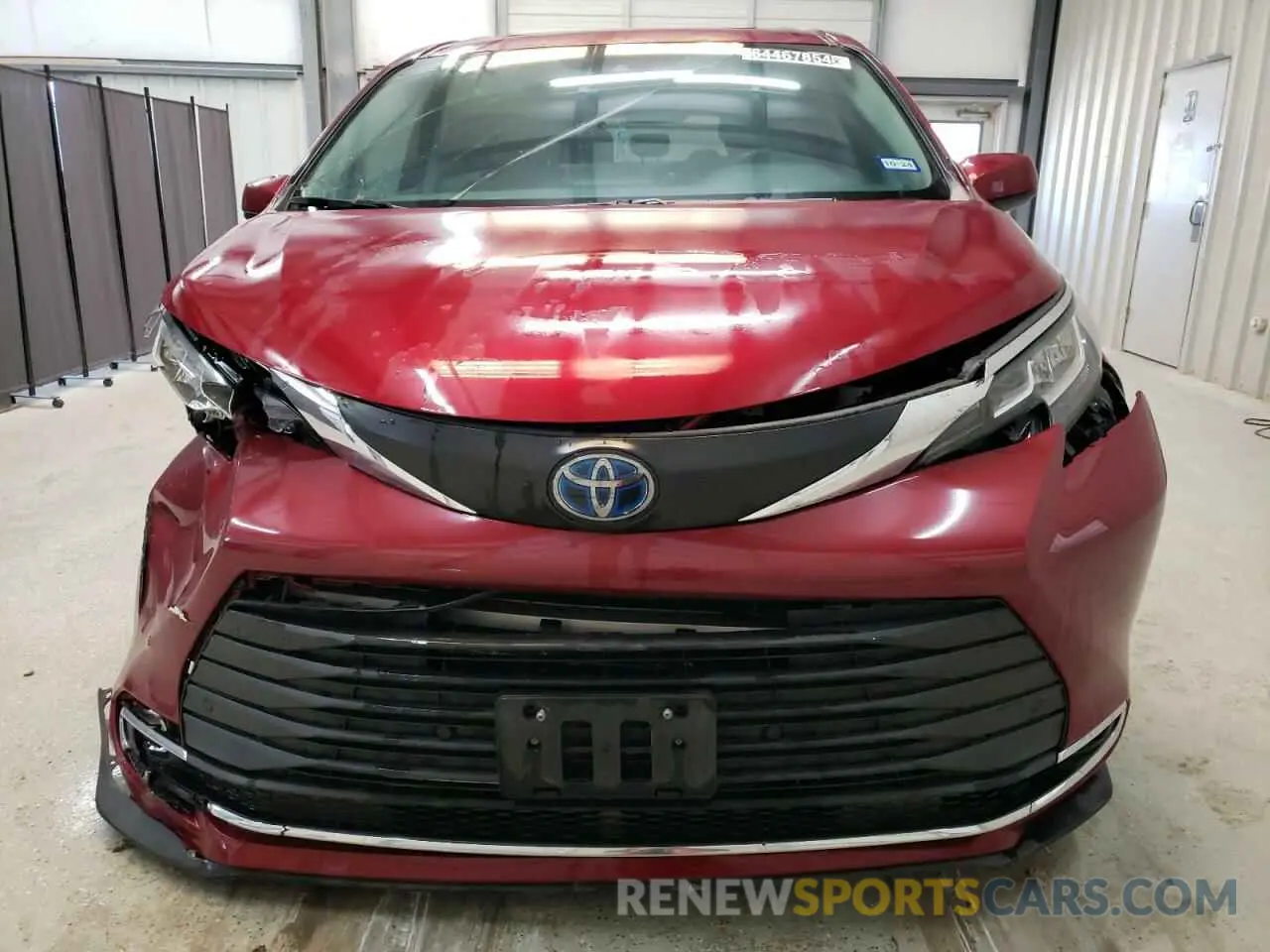 5 Photograph of a damaged car 5TDYRKEC0MS012675 TOYOTA All Models 2021