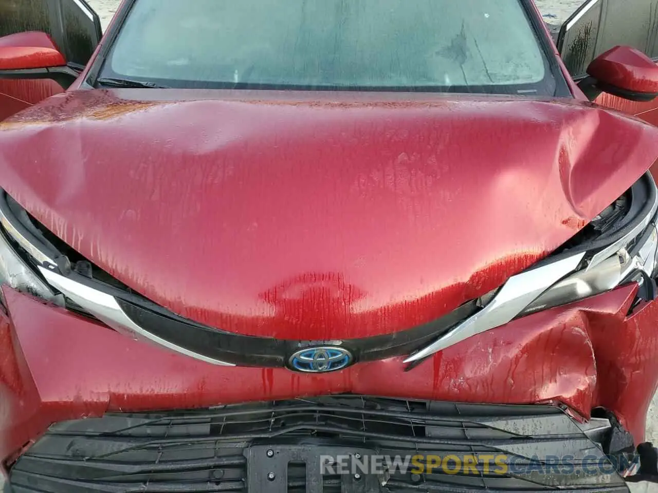 12 Photograph of a damaged car 5TDYRKEC2MS069265 TOYOTA All Models 2021