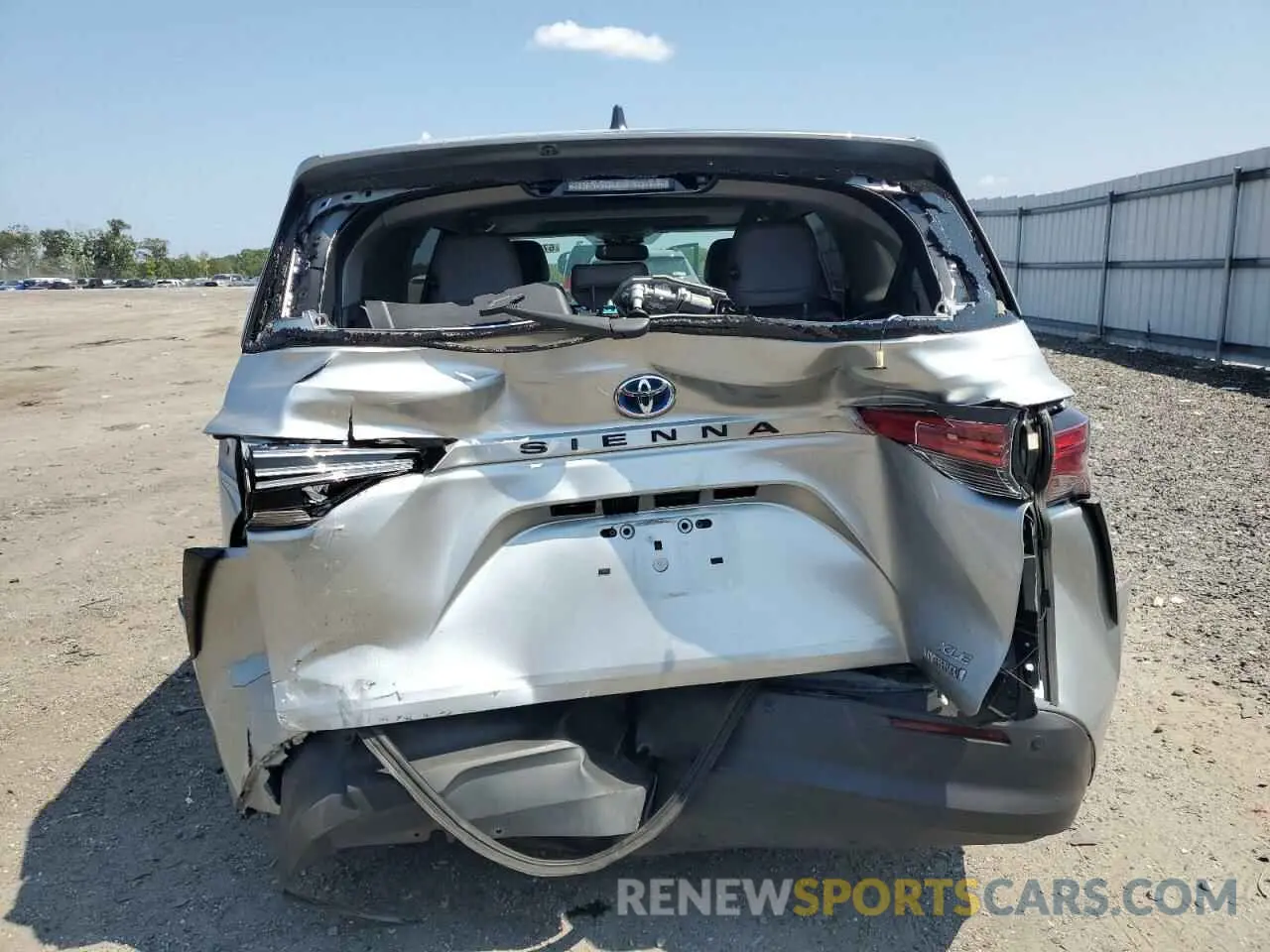 6 Photograph of a damaged car 5TDYRKEC3MS004831 TOYOTA All Models 2021